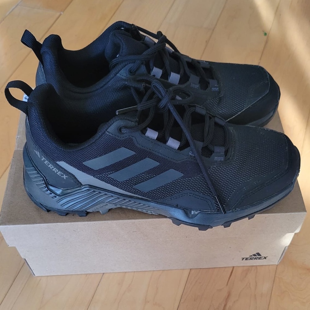Adidas Terrell Eastrail 2 - hiking sneakers - Women’s size 8 / Men’s size 6.5